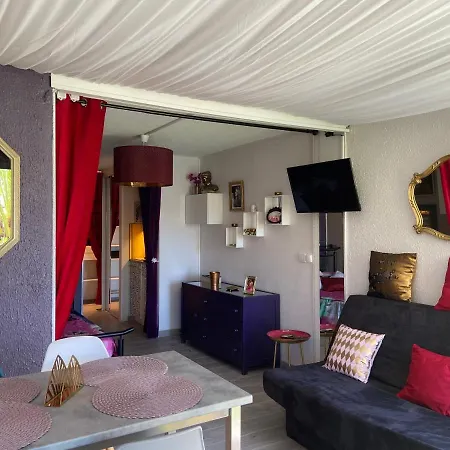 Purple Secret Naturiste Lejlighed *